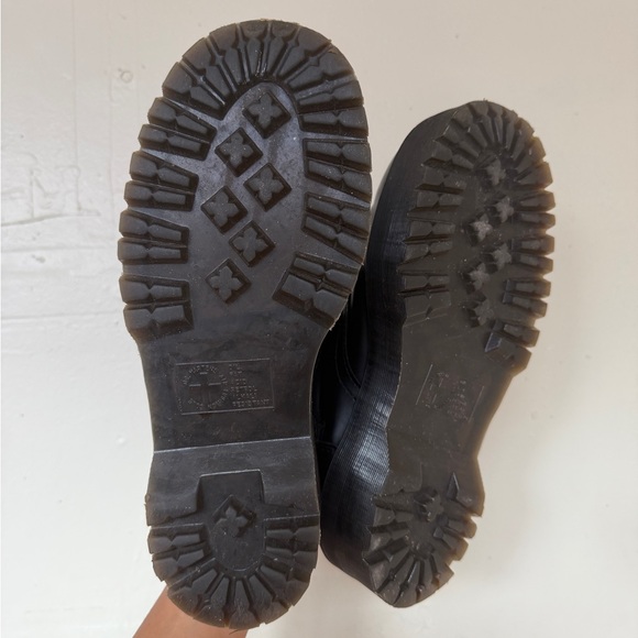 Dr. Martens Black Leather platform Boots - Picture 2 of 4